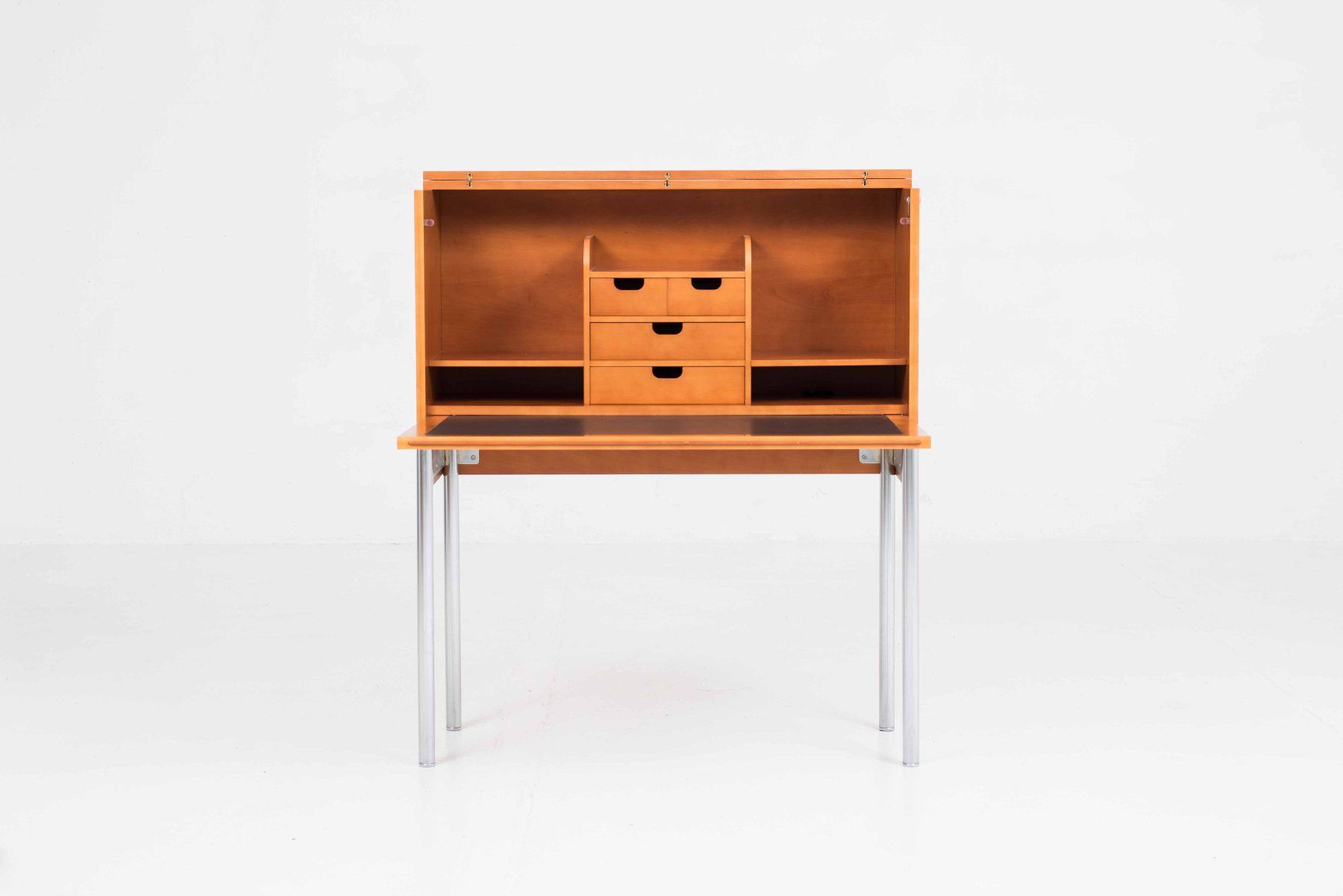 Classicon Scrivanie: ClassiCon Orcus Sekretär von Konstantin Grcic – Usato da Zürich venduto da STUZH38 1