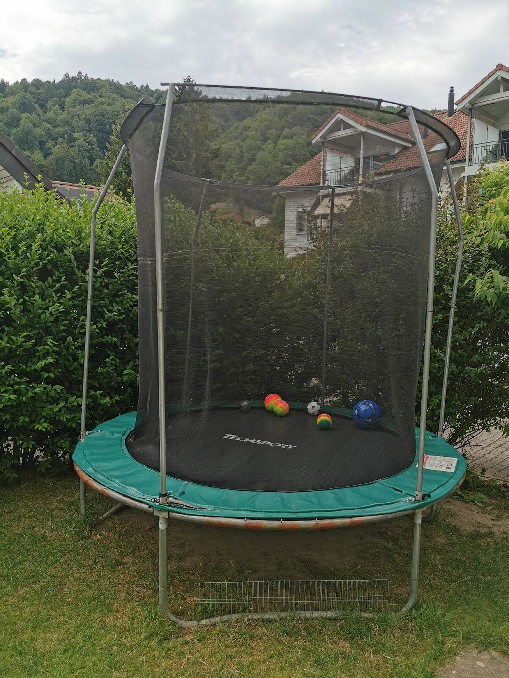 Trampolini: Trampoline gratis abzugeben – Difettoso da Mühlethal venduto da Kiki090