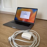 Apple MacBook Pro 15” (2017) – 2.9 GHz i7 | 16 GB RAM