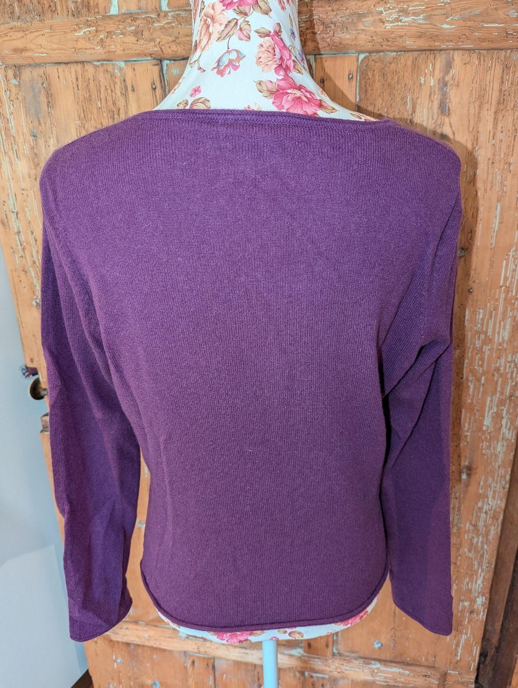 Pullover & Sweatshirts: St. Emile Kaschmir-Pullover in Violett - Gr. 40/42 – Gebraucht aus Altendorf von Eistoelter 1