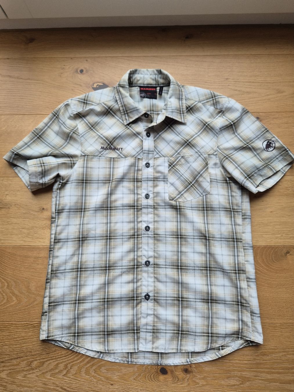 Mammut Chemises: Mammut Wanderhemd Herren M – D'occasion à Altdorf UR par Louisismyfavorite