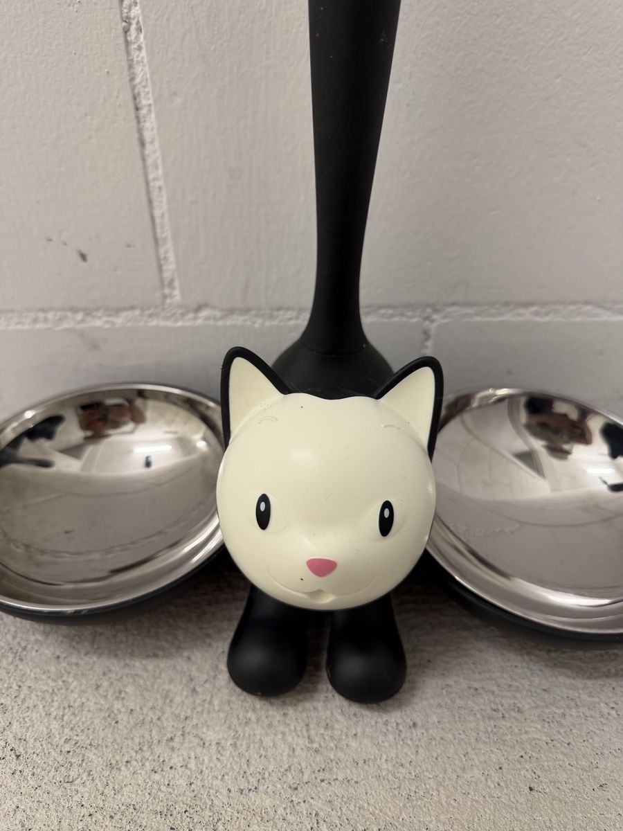 Mangimi: Alessi Tigrito Katzennapf schwarz – Usato da Wetzikon ZH venduto da Ivy2 1
