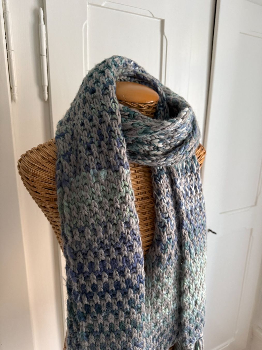 Barts Foulard & Sciarpe: BARTS - Strickschal grau-blau – Usato da Zürich venduto da Diazaio 1