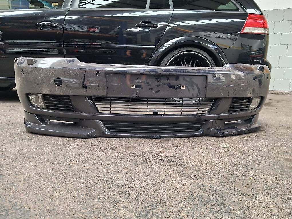 Toutes les pièces auto: Opel Vectra C / Frontstossstange Irmscherspoiler – D'occasion à Huttwil par kadett_78