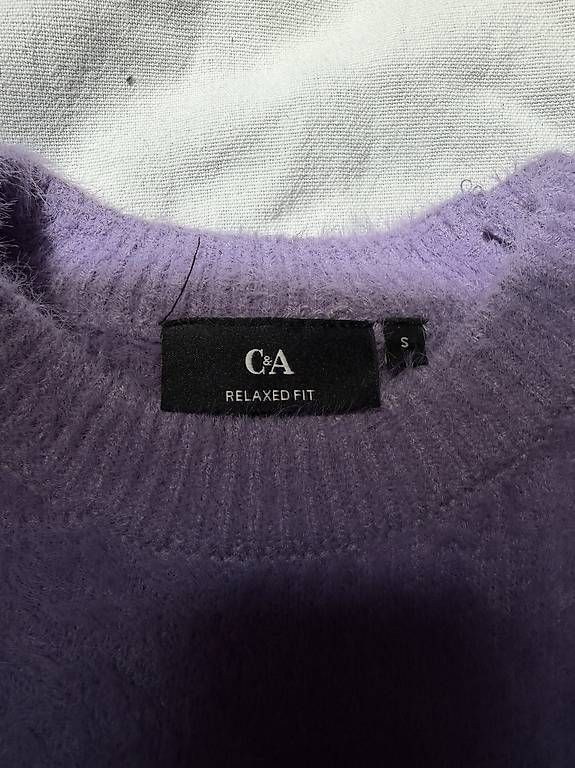 Maglioni & Felpe: C&A relaxed fit sweater – Usato da Geuensee venduto da mar_ld75 2