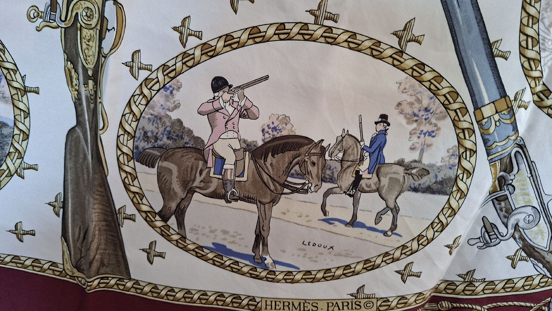 Hermès Foulards, Tücher & Schals: HERMES Foulard – Gebraucht aus Volketswil von leckerle 1