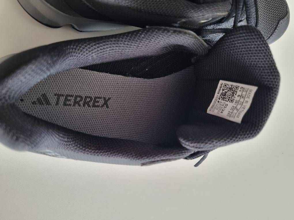Adidas Scarpe da uomo: Gr. 39 1/3 Adidas Terrex schwarz – Usato da Sutz venduto da Dalilea 3