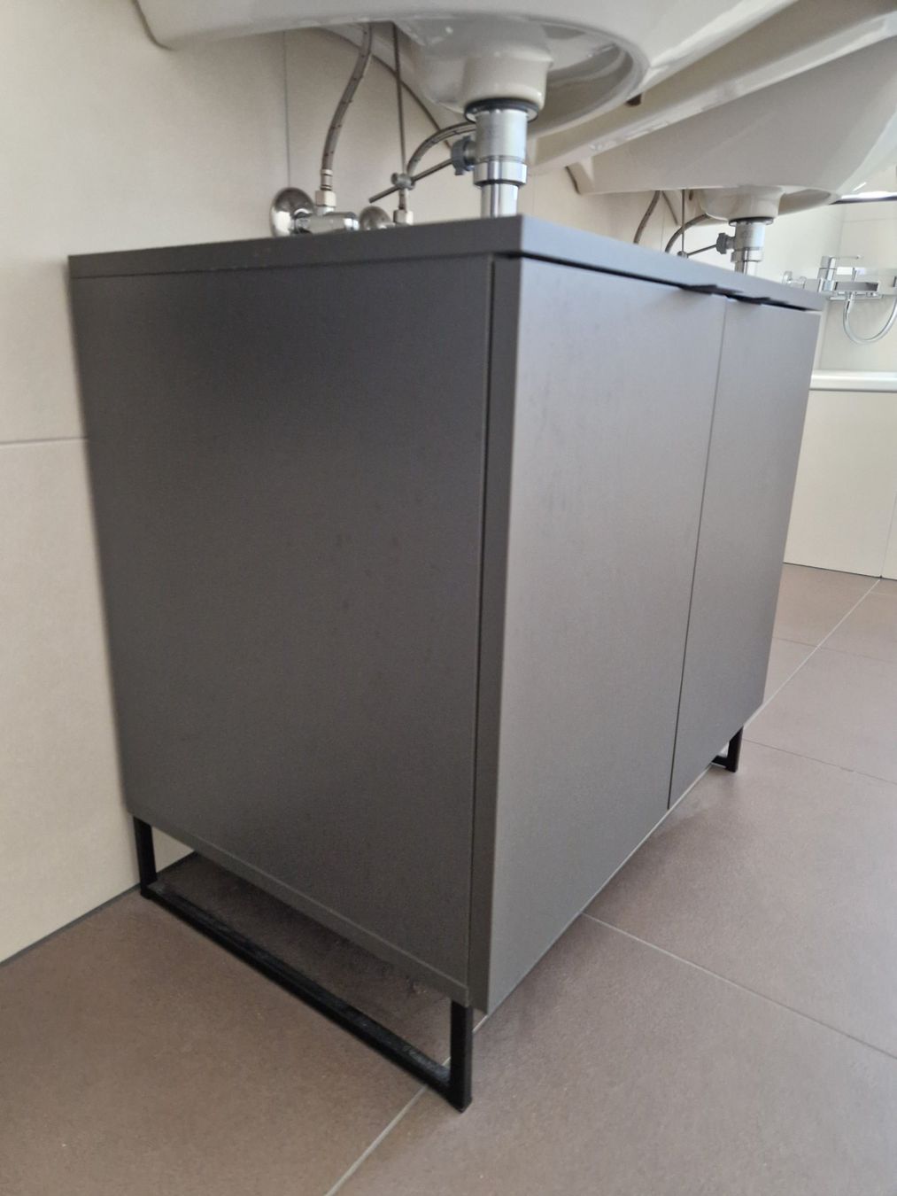 Micasa Mobili per bagno: Waschbeckenunterschrank dunkelgrau – Usato da Kriens venduto da jas_v9fg 2