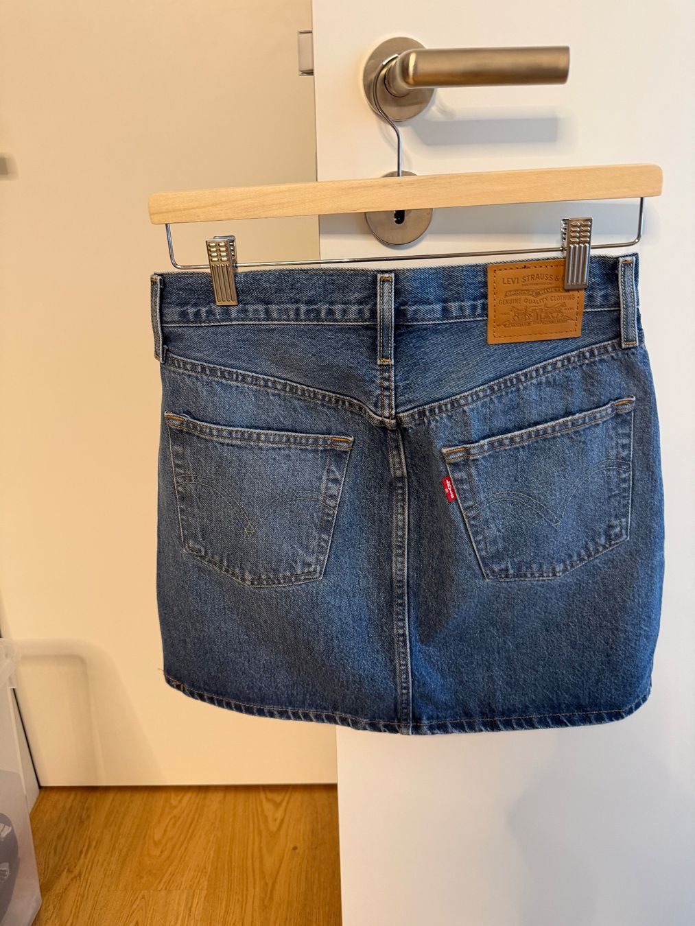 Levi's Gonne: Levi's Denim Mini Skirt – Usato da Horgen venduto da pam_l6cc 1