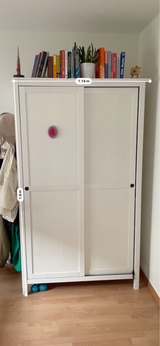 Armadi: Hübscher Kleiderschrank – Usato da Liebefeld venduto da ana_d6d7