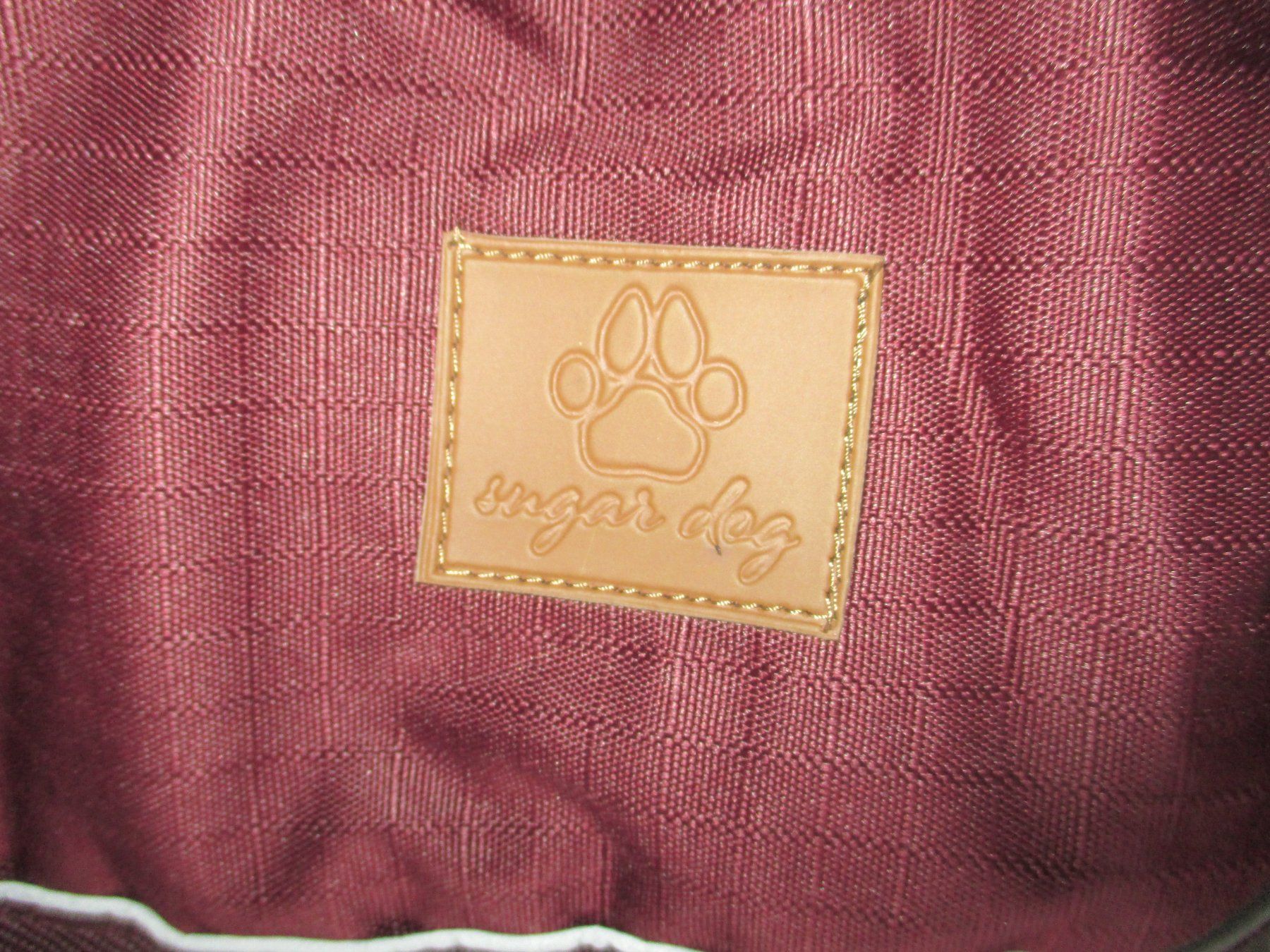 Abbigliamento: Wattierte Warme Hundemäntel Bordeaux Neu Gr.64cm oder 75cm – Nuovo e nell'imballaggio originale da Winterthur venduto da katzen07 6