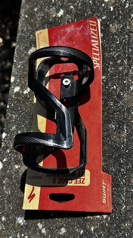 Pezzi di ricambio: Porte gourde pour vélo – Usato da La Sarraz venduto da Mr.Pink70