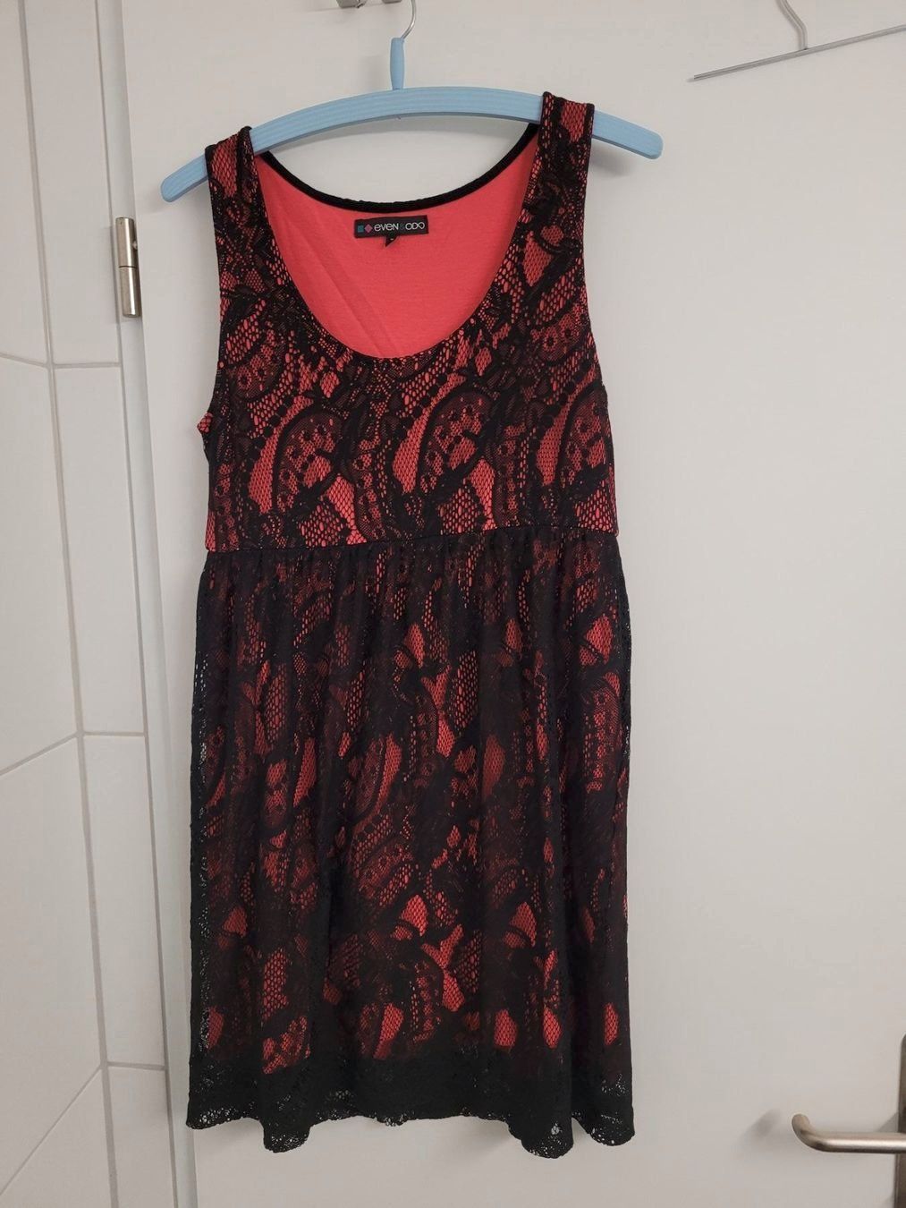 Vestiti: Rotes Spitzenkleid, even&odd, S – Usato da Birmensdorf ZH venduto da Nebuliane 2