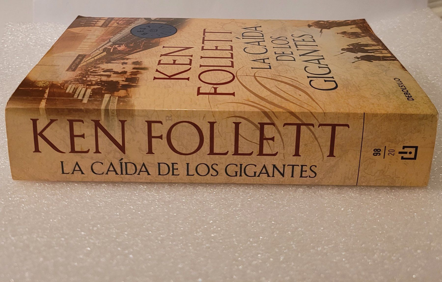 Libri: La caída de los gigantes – Usato da Zürich venduto da Avd 4