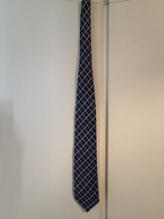 Cravatta ATESETA seta fantasia a quadri blu Made in Italy