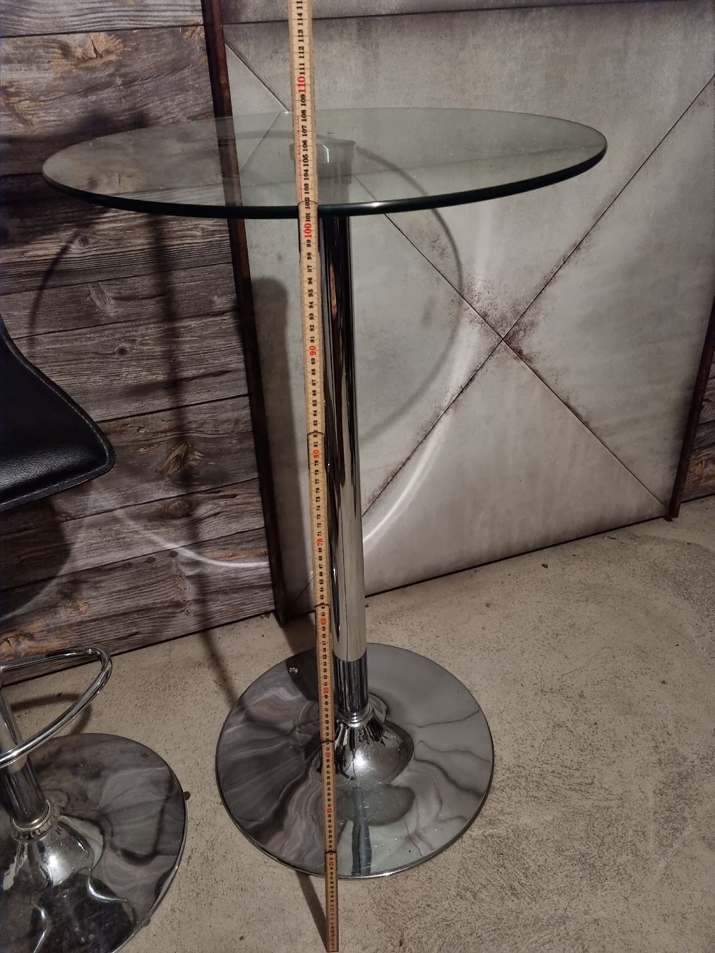 Tische: Glasbartisch mit verstellbarem Stuhl – Gebraucht aus Kesswil von mie_g89p 4