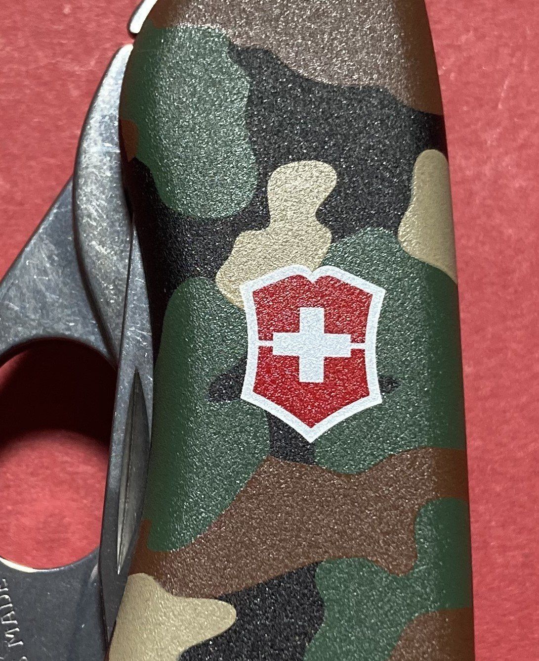 Victorinox Taschenmesser: Victorinox  Trailmaster mit rotem Schild selten! – Neu und originalverpackt aus Rotkreuz von Hubbil 1