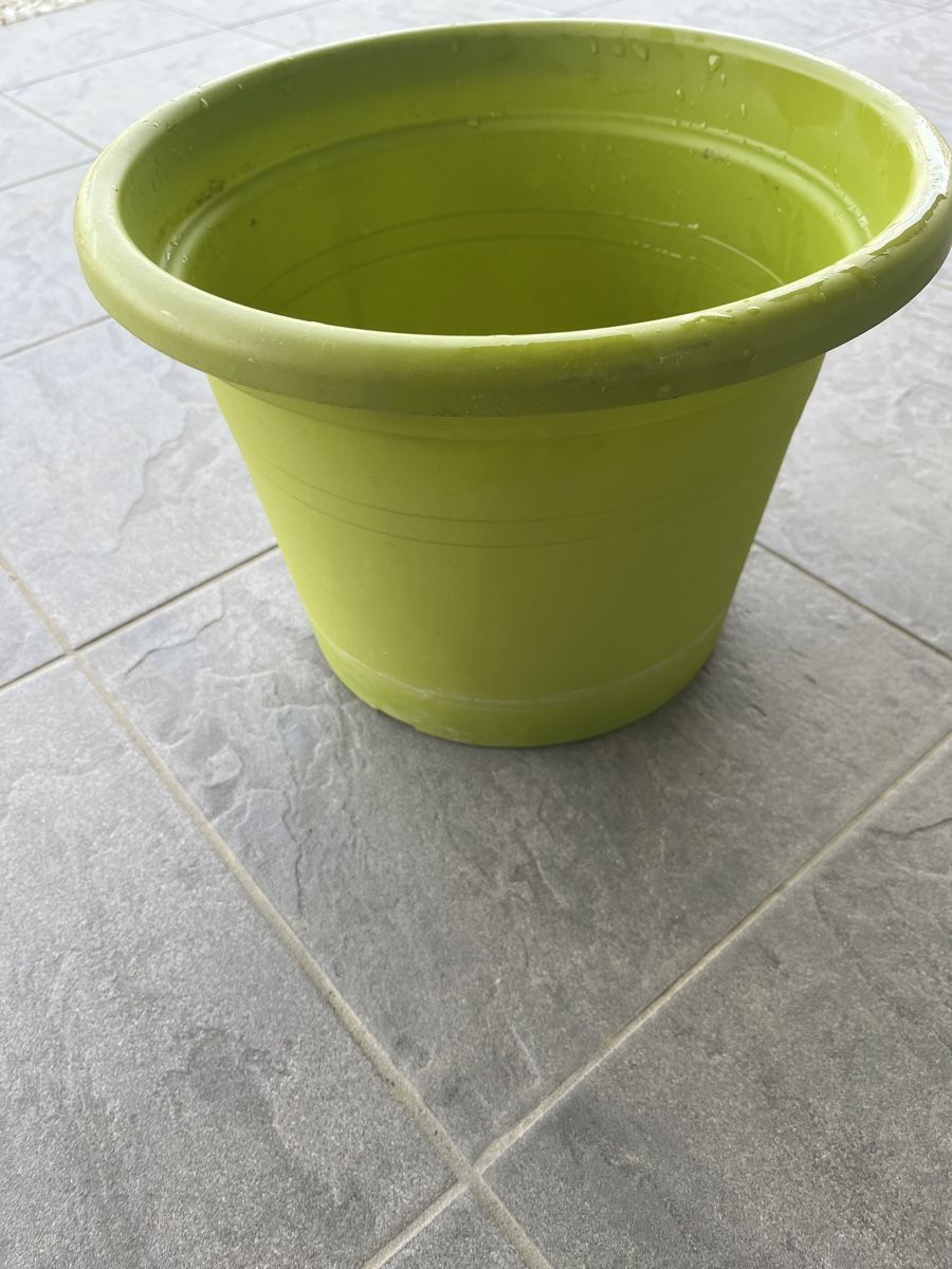 Vasi per fiori: 5 pots divers pour le jardinage – Usato da Mont-sur-Lausanne venduto da Pioutch 4