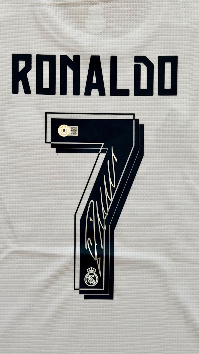 Autogramme: Cristiano Ronaldo Autogramm Real Madrid Final 2016 – Neu und originalverpackt aus Bachenbülach von inn_5kmg 1