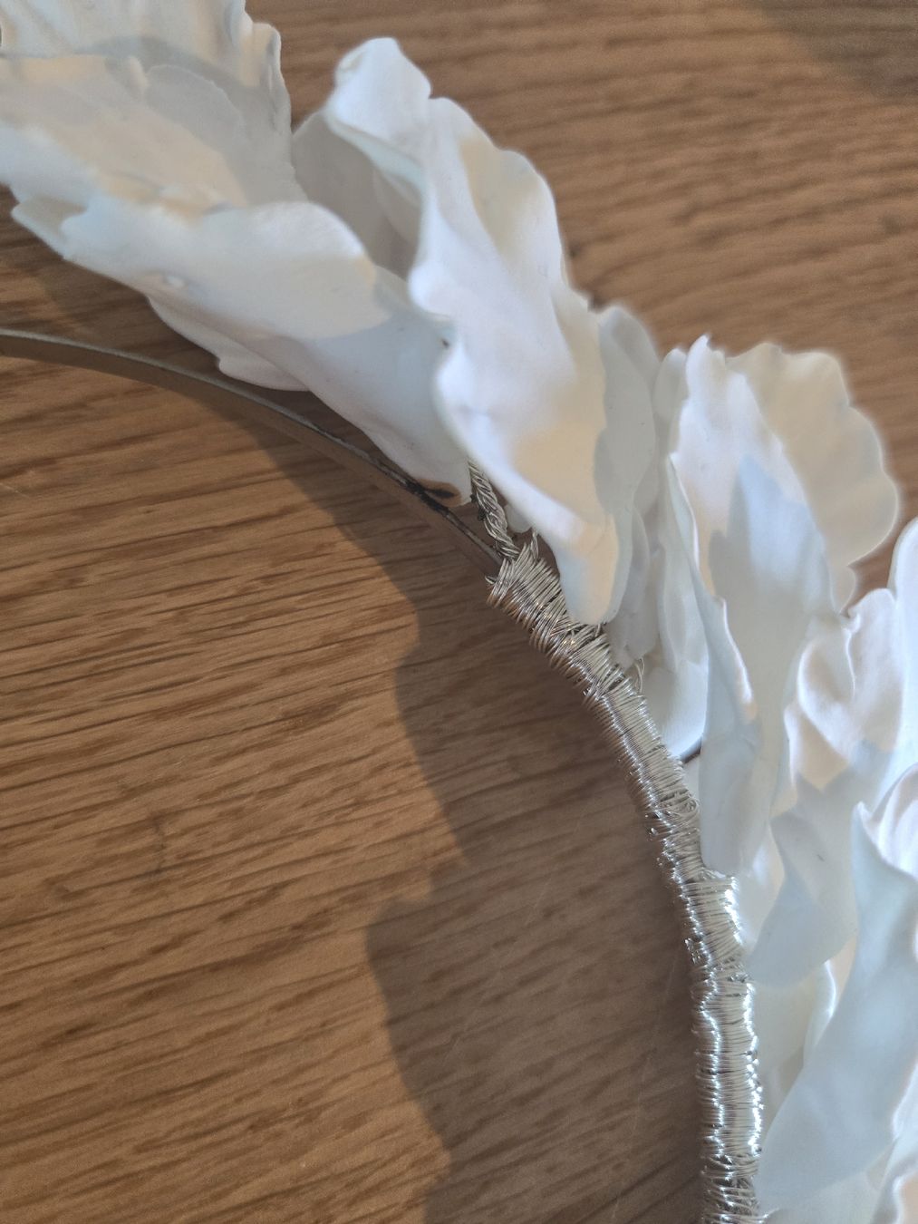 Accessori per capelli: Wunderschöner Hochzeit Haarschmuck-Blumenkranz – Usato da Dübendorf venduto da Timulka 3