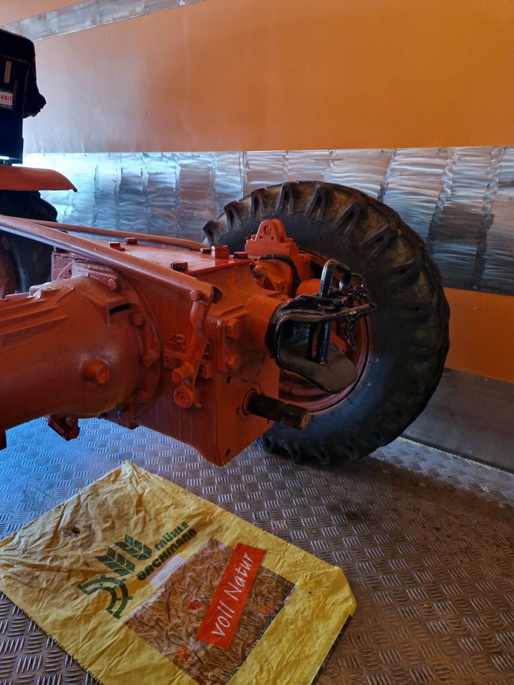 Merk Pullax Trattori: 2 Stück Merk Pullax P12 – Usato da Roggwil TG venduto da Rollingmaster 7
