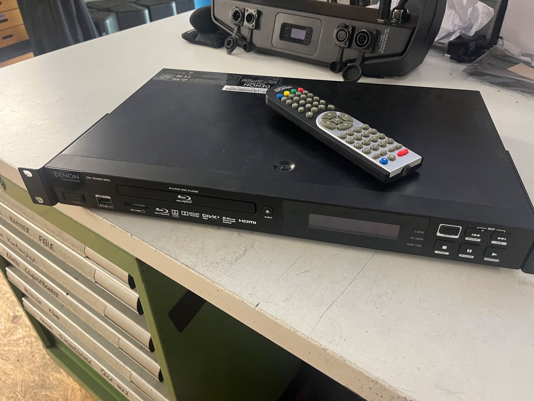 Alle DVDs: DVD Player Denon DM-500BD MK2 – Gebraucht aus Nesslau von Pbon