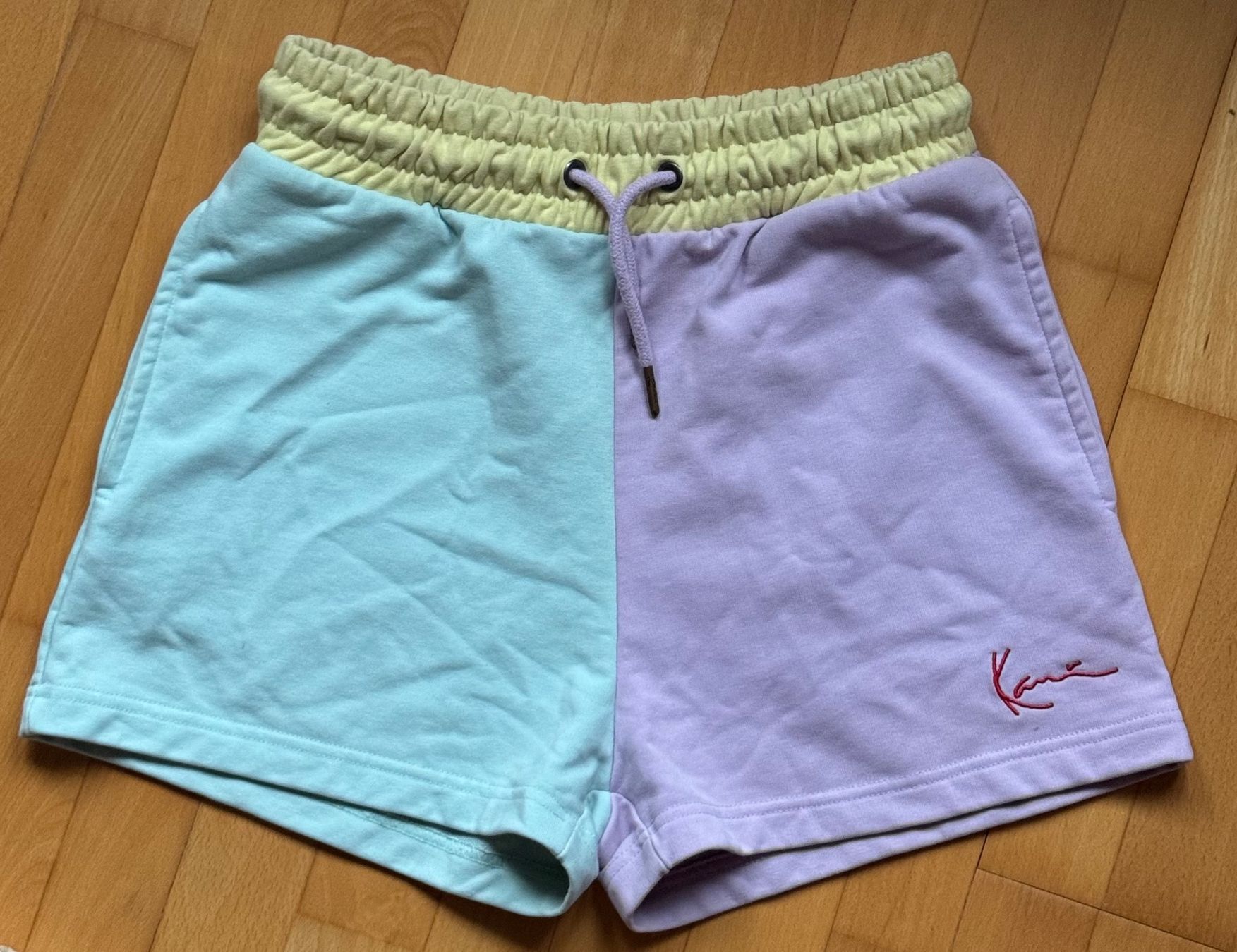 Pantalons: Karl Kani Trainer Shorts – D'occasion à Bern par anja.zurbuchen