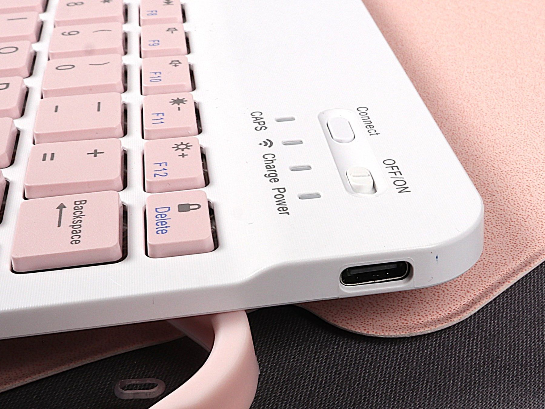 Apple Covers & Taschen: iPad 10.2" Klapphülle mit Tastatur – Gebraucht aus Steinen von Restwert_Steinen 7