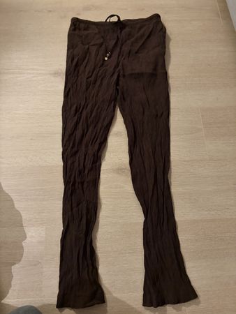 Zara Hose braun geknittert Grösse M
