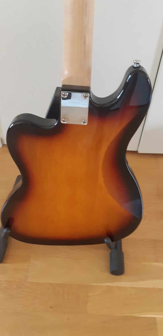 Harley Benton Strumenti musicali: Harley Benton Guitarbass – Nuovo (secondo la descrizione) da Luzern venduto da pirovino73 2