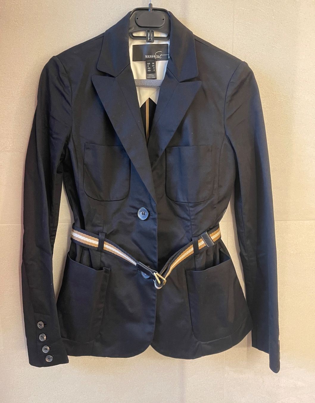Mango Giacche: Mango Jacke (Neu) – Nuovo (secondo la descrizione) da Opfikon venduto da hetipeti 1