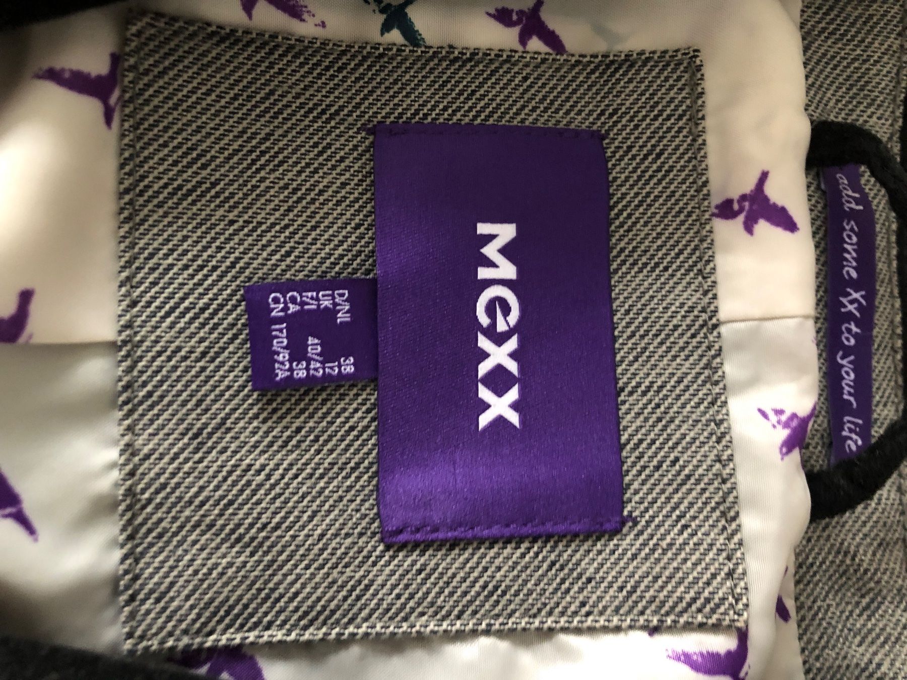 Mexx Giacche: Veste noire velours Meex – Nuovo (secondo la descrizione) da La Chaux-de-Fonds venduto da Trogir 2