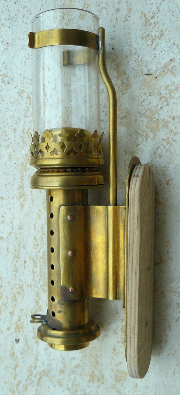 Lampade: Antike Eisenbahn Wandlampe aus Messing, Glas – Usato da Hombrechtikon venduto da Luetzelsee