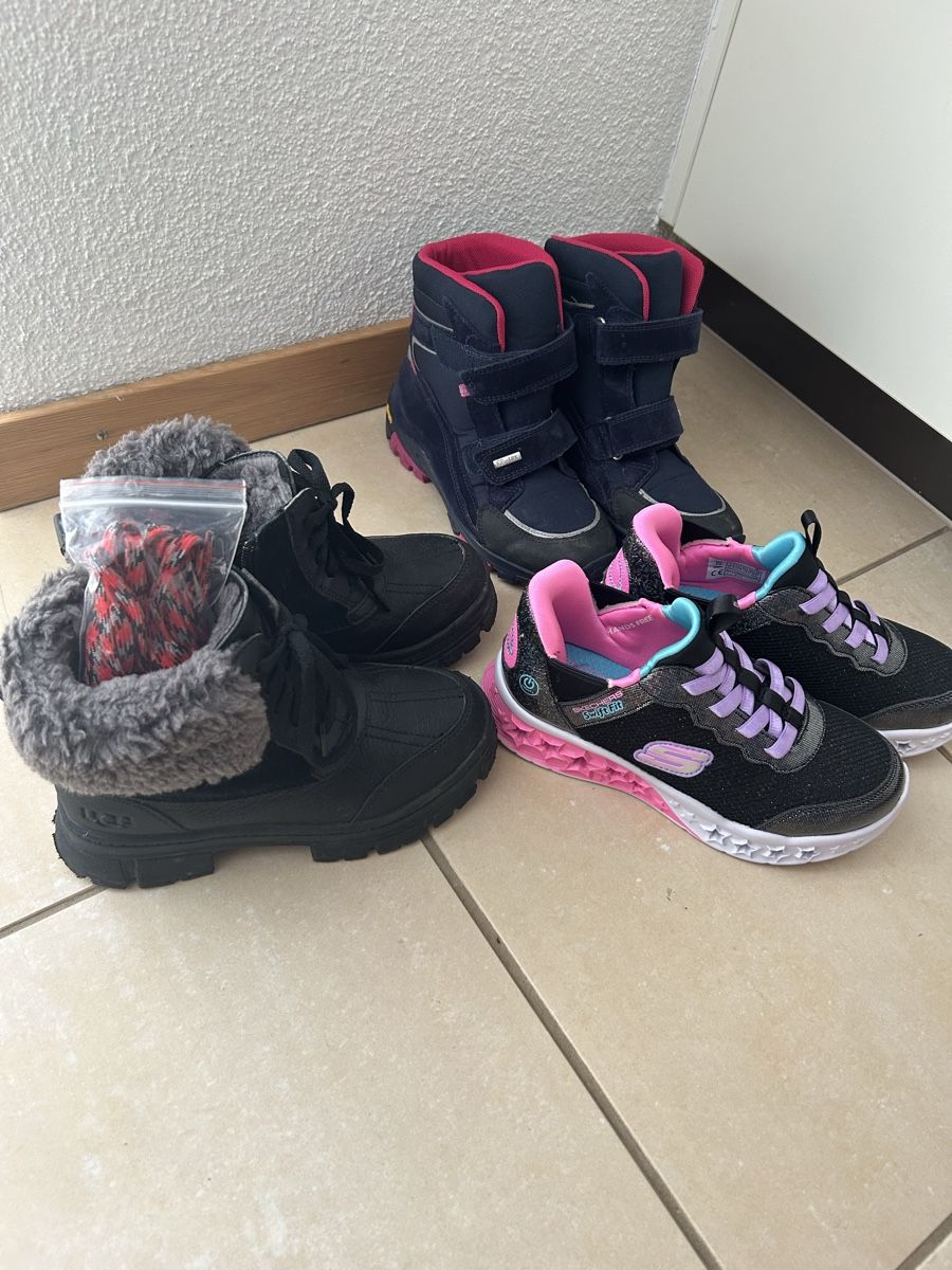 Elefanten Scarpe per ragazze: Schuhe Mädchen 3er Set Grösse 31+32  – Usato da Zürich venduto da Nutla 8