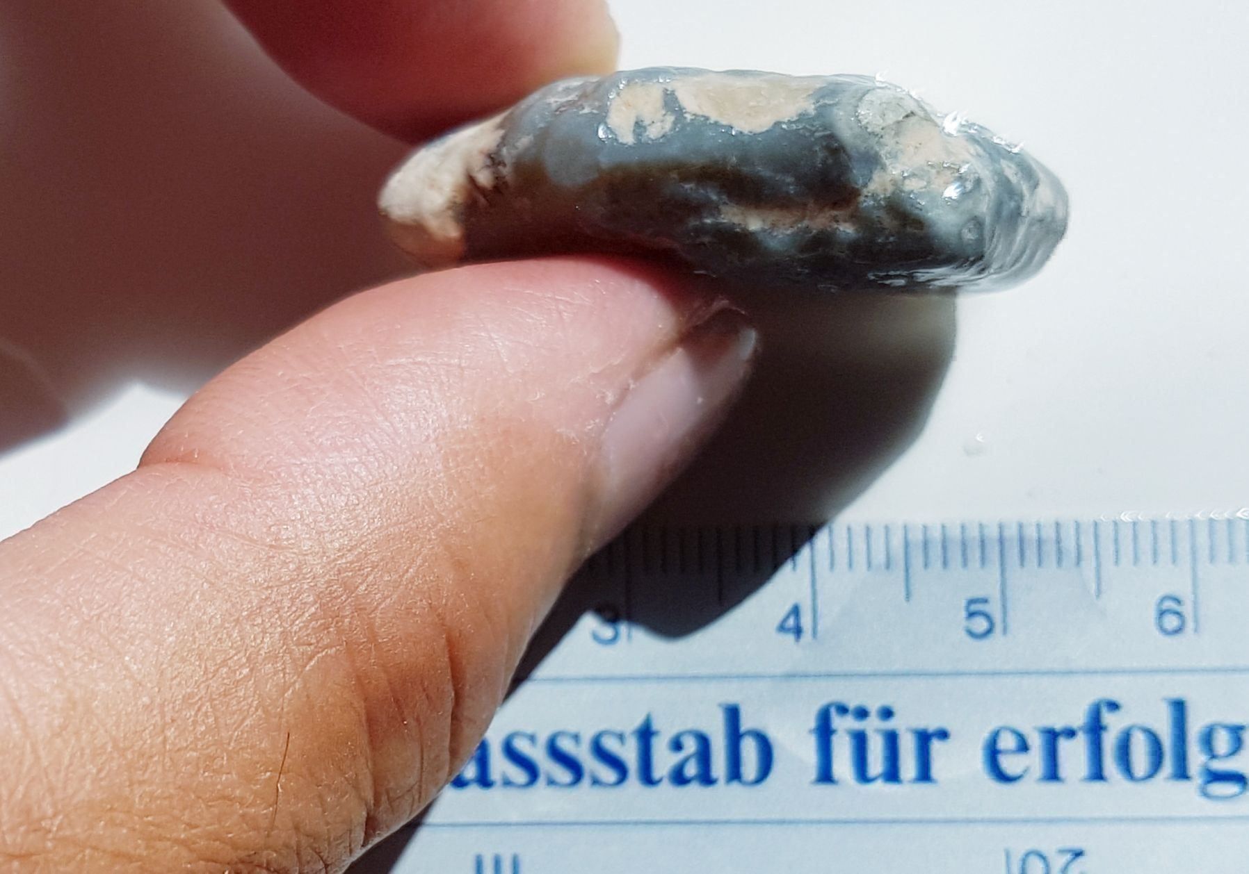 Pierres précieuses: Schwarze Australian Opal 50.0ct – Neuf avec emballage d'origine à zuerich par Jewlsdesign 3