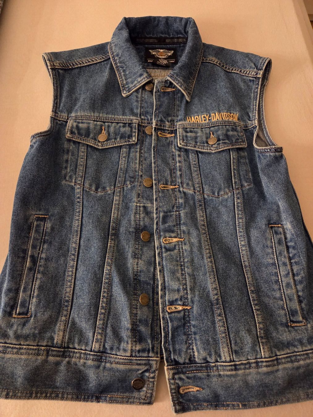Harley-Davidson Gilet & Giacche: Original Harley Davidson Weste grösse S – Usato da Chur venduto da Liv8
