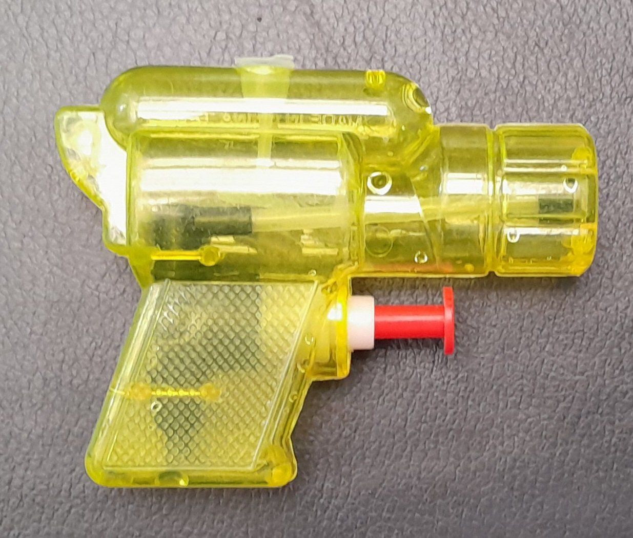 Giocattoli: Mini Wasserpistole Spielzeug diverse Farben – Usato da Zürich venduto da cole15 3