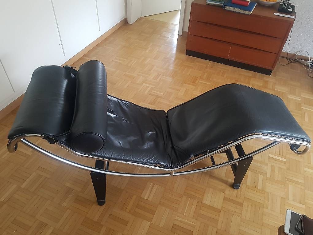Chaises longues: Fernsehliege LE CORBUSIER – D'occasion à Contra par urs.betschart 2