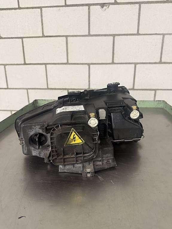 Fari: Audi A4 Xenonscheinwerfer – Usato da Flawil venduto da ald_6vpp 3