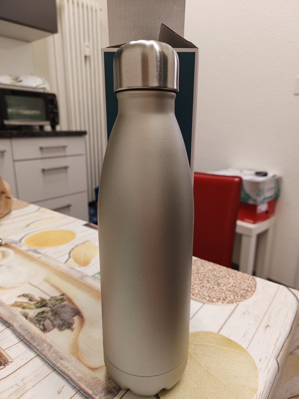 Trinkflaschen & Thermosflaschen: Thermosflasche – Neu und originalverpackt aus Riehen von Vaniisha13 1