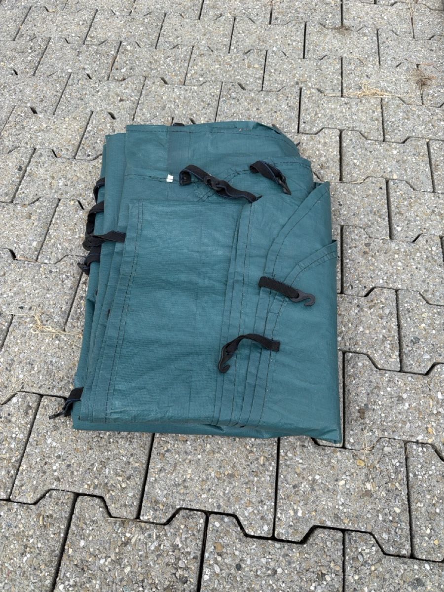 Decathlon Trampolini: Trampoline rectangulaire avec filet de protection – Usato da Biel/Bienne venduto da Niklasson 3