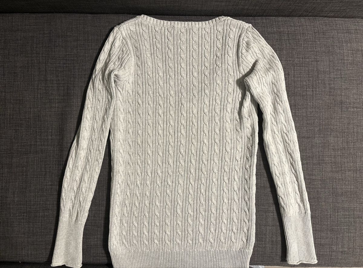 Brandy Melville Maglioni & Felpe: Pullover von Brandy Melville V Neck – Nuovo (secondo la descrizione) da Kriens venduto da ann_er02 1