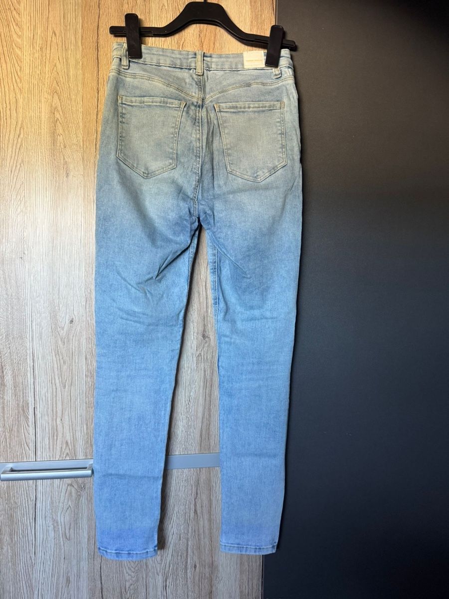 Tally Weijl Jeans: Skinny Jeans Blau – Usato da Oftringen venduto da mar_7f8c 1