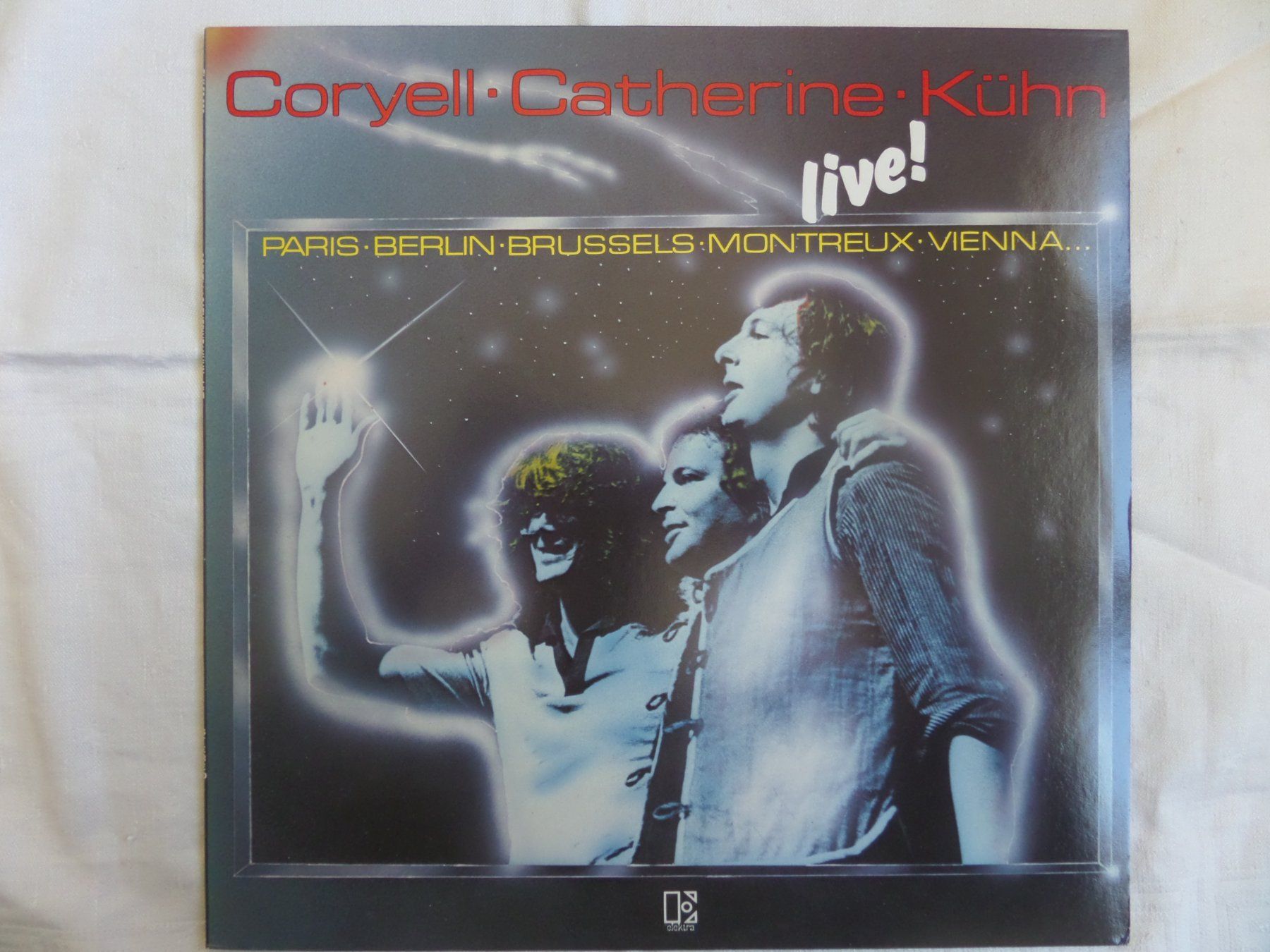 Dischi in vinile: Coryell/Catherine/KüHN - Live ! – Usato da Genève venduto da CDLPBookS
