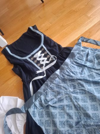 Dirndl Tracht Kleid mit Schürze und Bluse Grösse 3XL