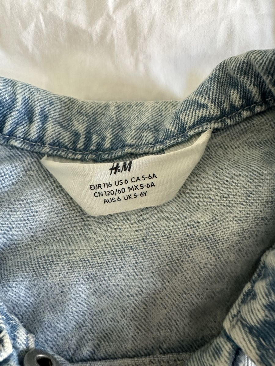H&M Jacken & Mäntel: H&M Jeansjacke Denim Gr. 110 – Gebraucht aus Dübendorf von nat_h9wg 2