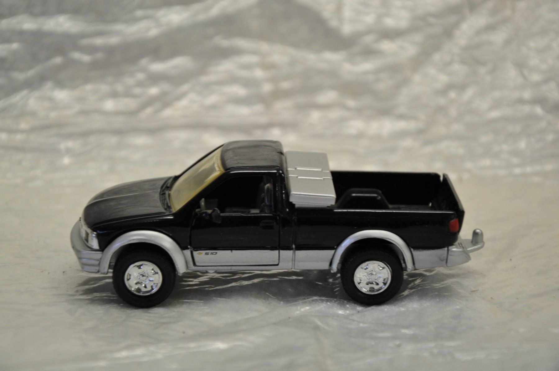 Chevrolet Modellautos: Chevrolet Pickup S-10 ZR2 – Neu und originalverpackt aus Ebnat-Kappel von Aallerlei 3