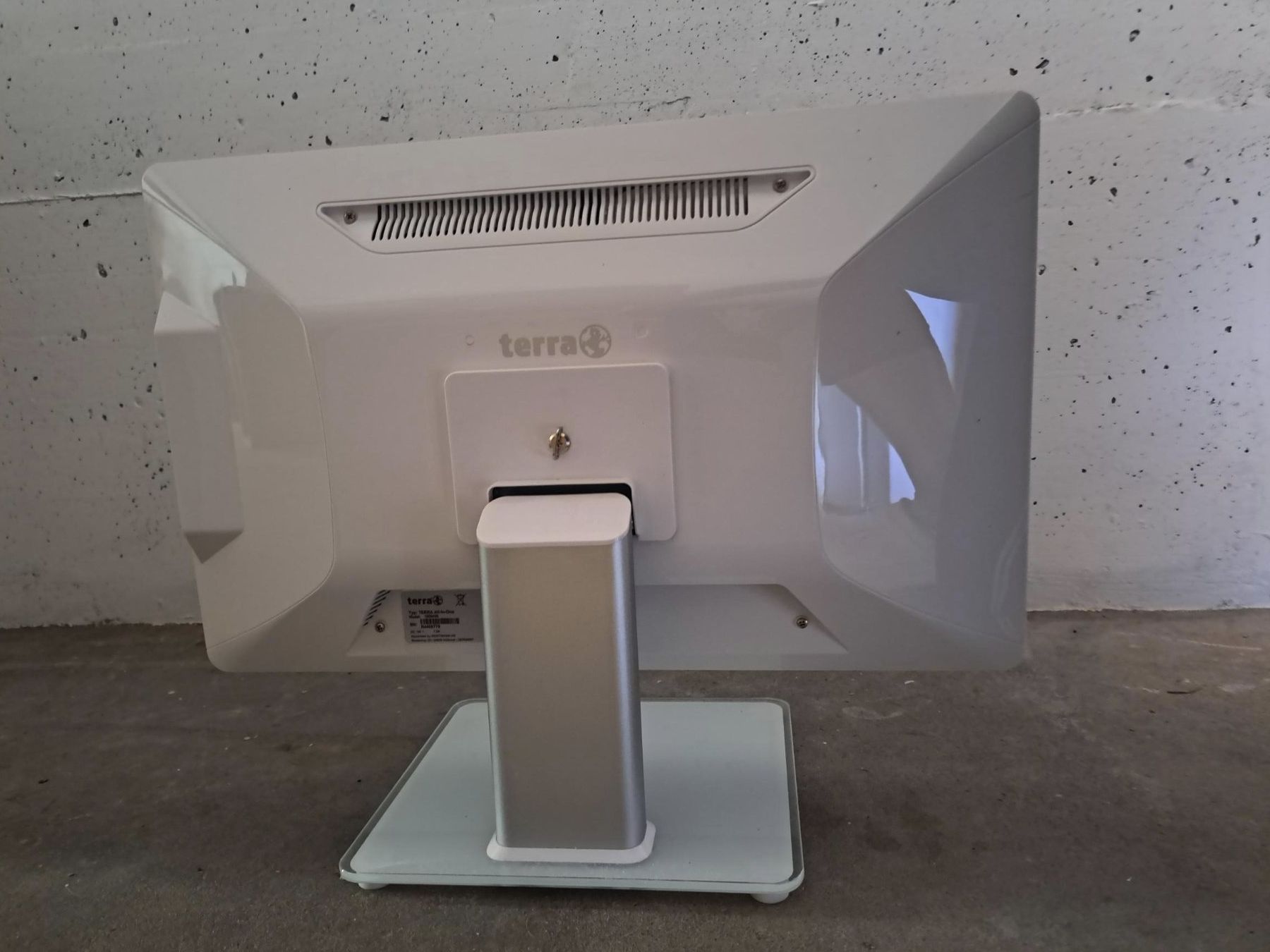 PC: TERRA All-in-One-PC 2211wh – Usato da Attiswil venduto da ewy_g8th 1