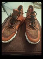 Chaussures Adidas Tubular rouge taille 44 2/3 bon etat