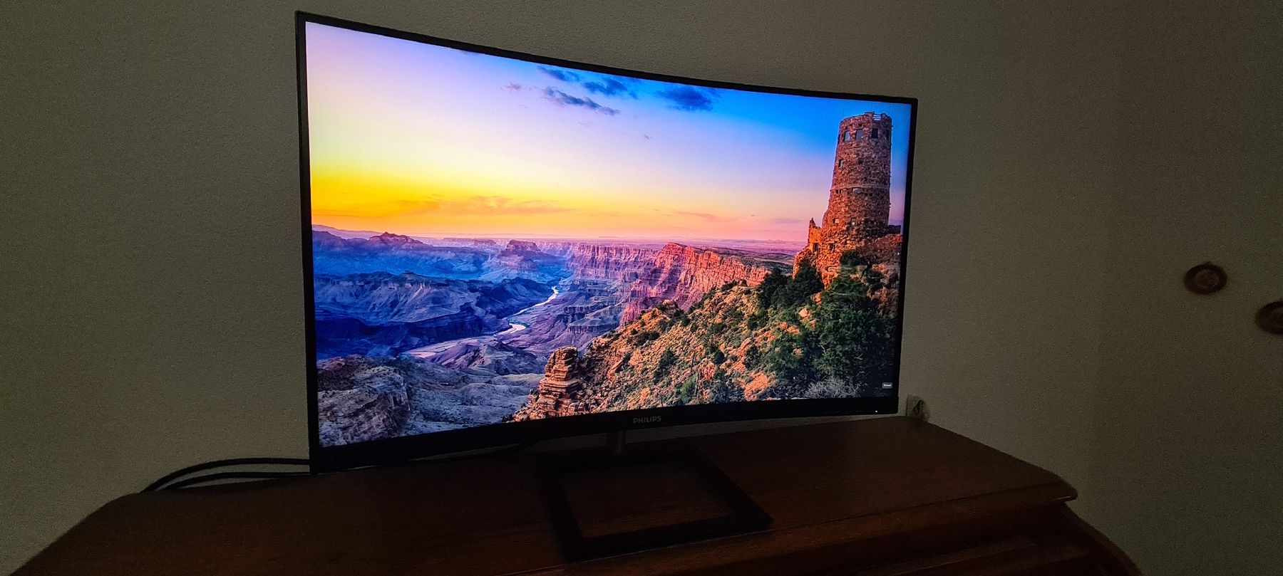 Philips Monitor: Écran Incurvé Philips 32 Pouces – Usato da Farvagny-le-Petit venduto da dru_w5b6 3